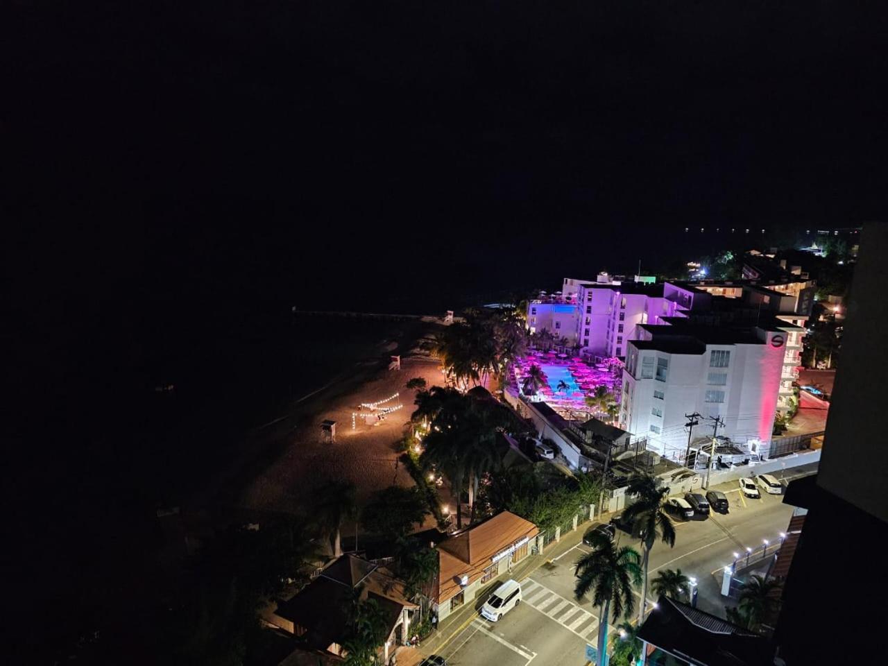 Montego Bay Club Apartments Exterior photo